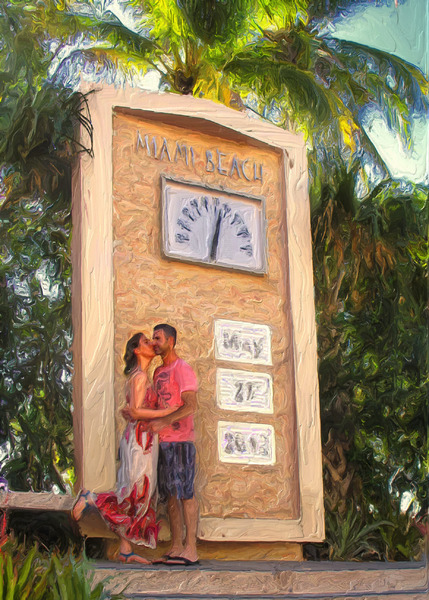 For decades, honeymooners have posed in front of the Ocean Drive Thermometer