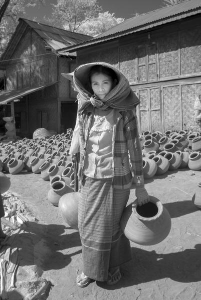 109- Pottery Village Woman