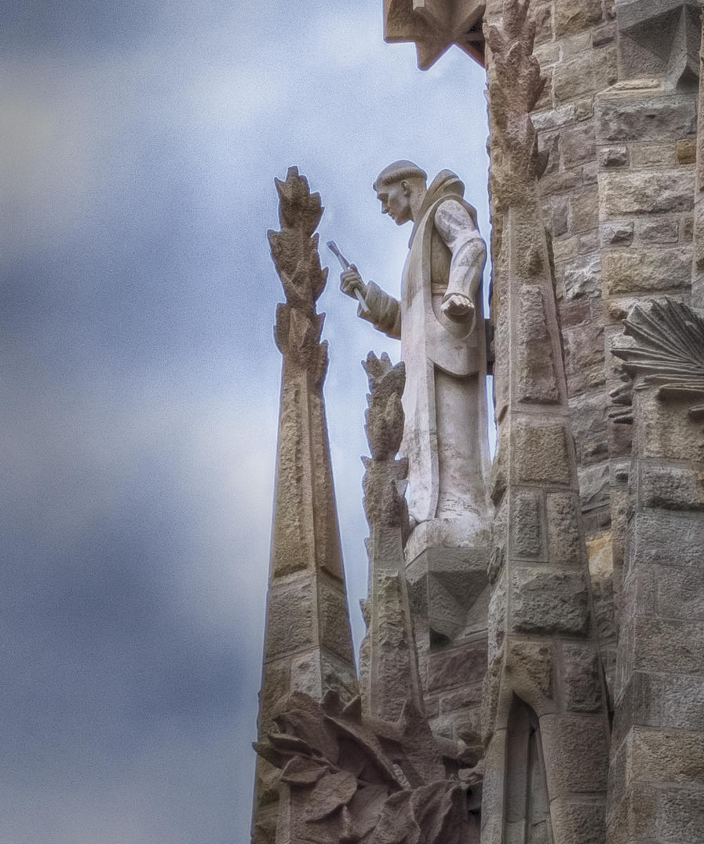 Sagrada Saint